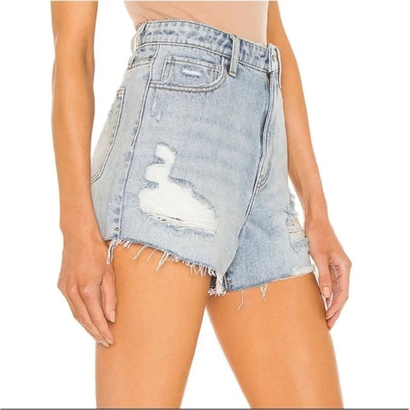 Show Me Your Mumu Phoenix Shorts in Cyprus Sea Frayed Light Wash Denim - Picture 2 of 6